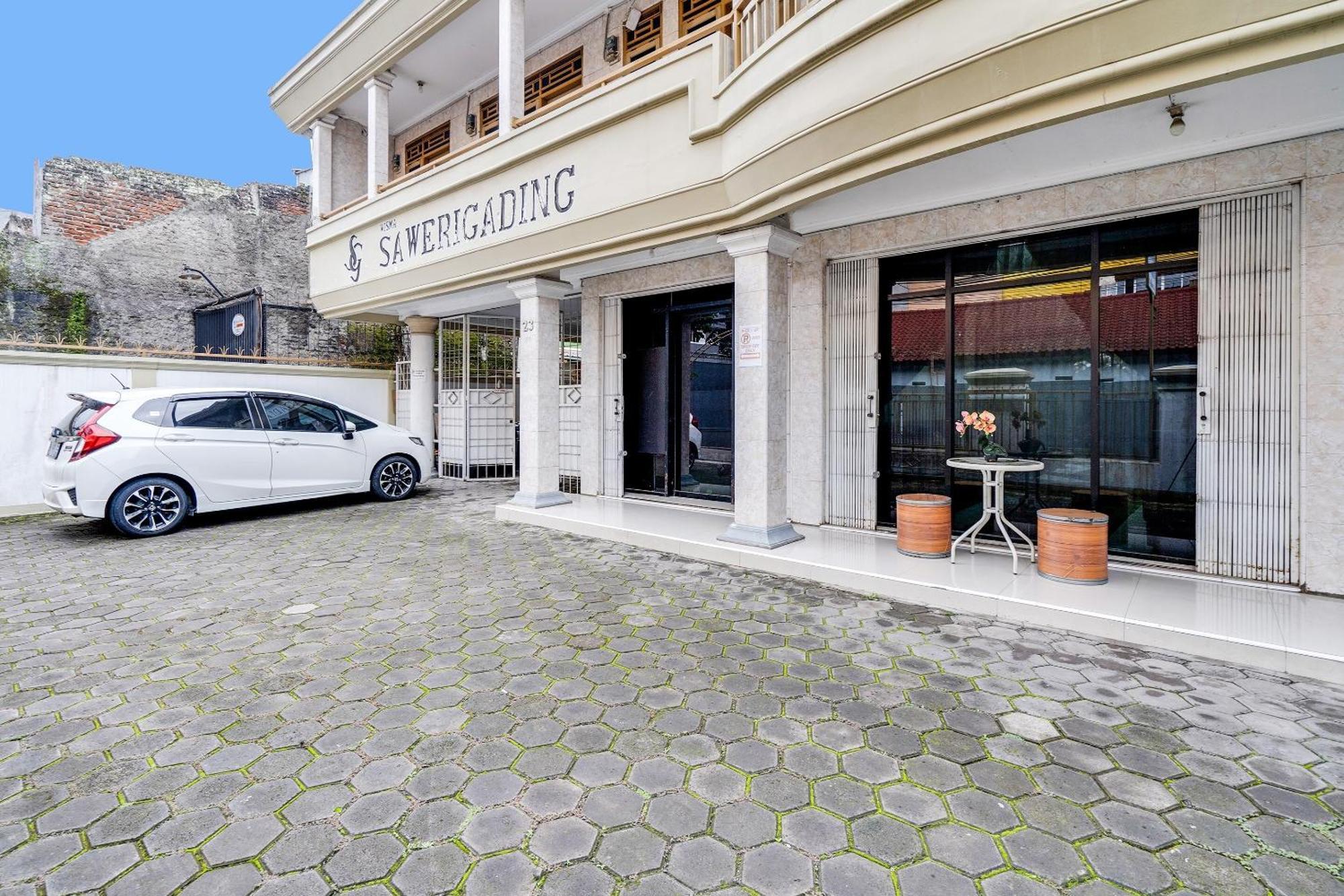 Hotel Oyo Life 91994 Sawerigading Jatinangor Syariah Sayang Exterior foto